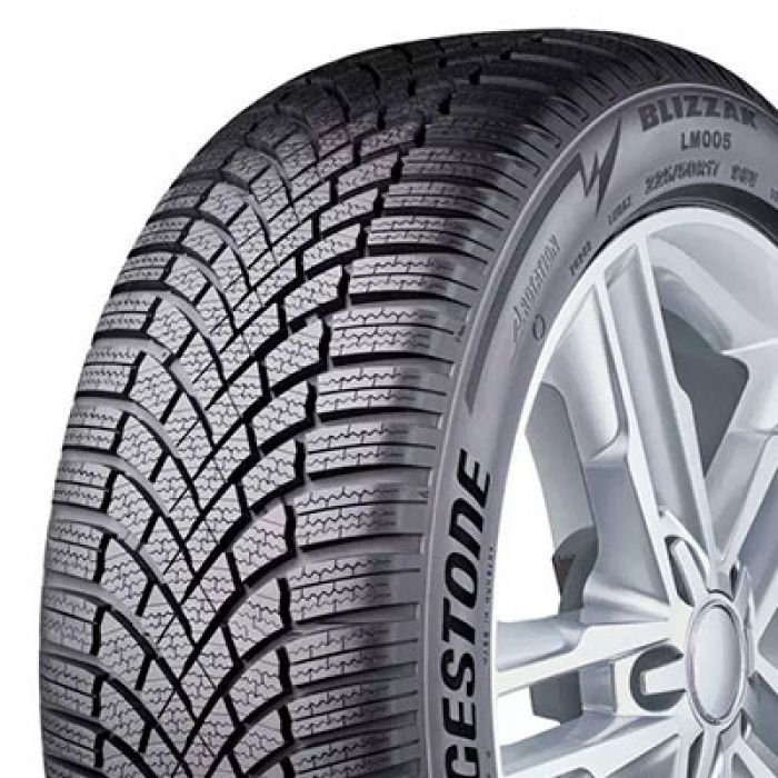 Bridgestone 225/60 R18 104V XL Blizzak LM005 4x4 Kış Lastiği ( Üretim Yılı : 2023 )