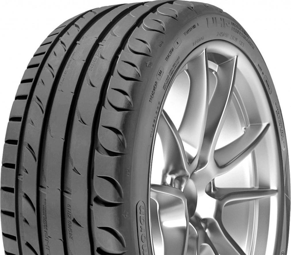 Kormoran 235/45 R18 98Y Xl Ultra High Performance Oto Yaz Lastiği (Üretim Yılı: 2024)